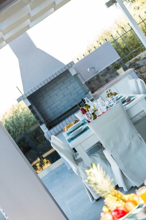 Evangelos Villas, Lavish Touch, By Thinkvilla Angeliana  Extérieur photo